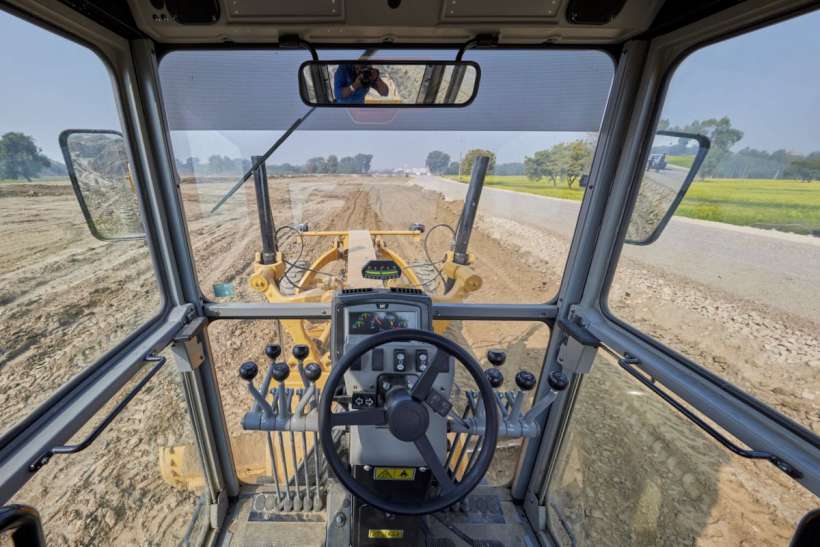 Interior Cat motor grader