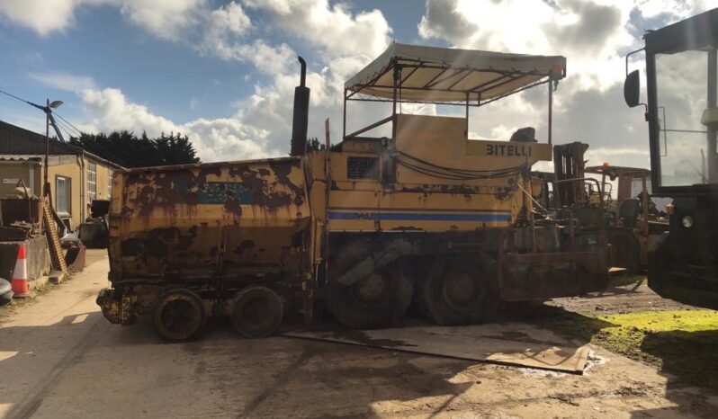 Bitelli / Caterpillar BB670 Asphalt Paver full