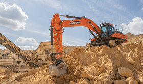 Doosan DX420LC-7 Tracked Excavator