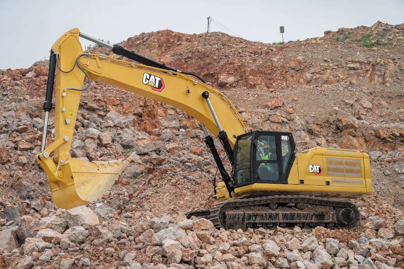 Caterpillar 350 Tracked Excavator Launched