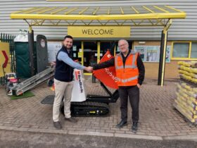 Kubota KC70-4e electric pedestrian tracked dumper