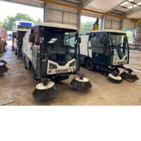 2013 JOHNSTON CX201 ROAD SWEEPER in Compact Sweepers