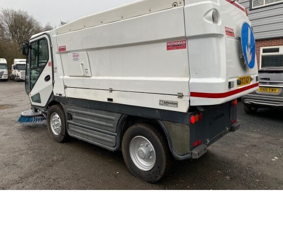 2013 JOHNSTON CX400 ROAD SWEEPER in Compact Sweepers full