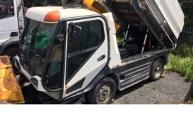 2011 JOHNSTON C400 ROAD SWEEPER in Compact Sweepers