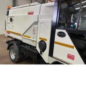 2010 SCARAB MINOR ROAD SWEEPER in Compact Sweepers full