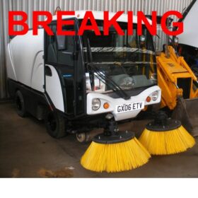 2006 JOHNSTON COMPACT 50 ROAD SWEEPER in Compact Sweepers