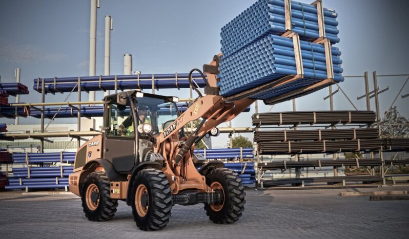 Case 121F Compact Wheel Loader