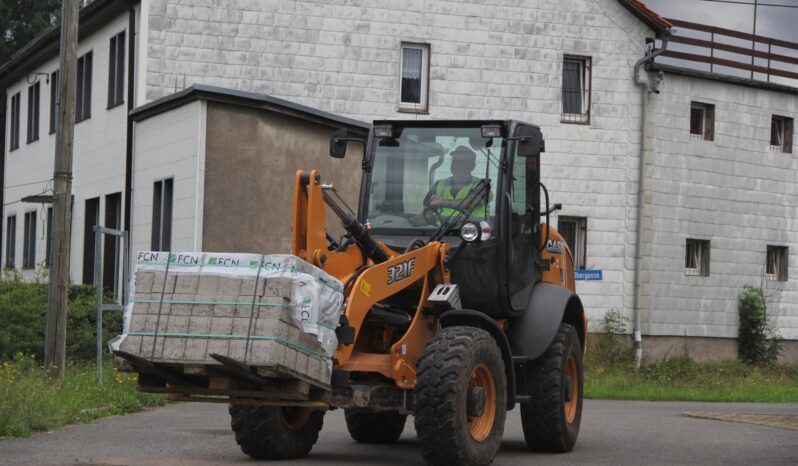 Case 321F Compact Wheel Loader