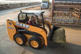 Case SR130 Skid Steer Loader full