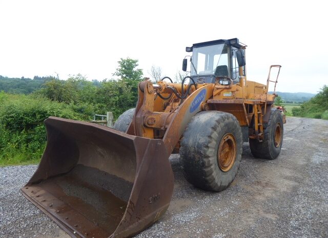 1 Samung Sl250~2 Loading Shovel