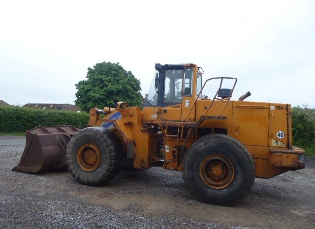 1 Samung Sl250~2 Loading Shovel full