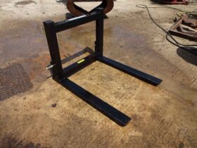 TractorCo 3 point linkage Pallet Forks New And Unused