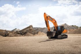 New Develon DX255LC-7 Tracked Excavators full