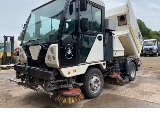 2011 SCARAB MINOR ROAD SWEEPER in Compact Sweepers full