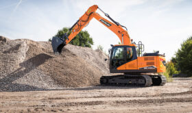 New Develon DX140LC-7 Tracked Excavators