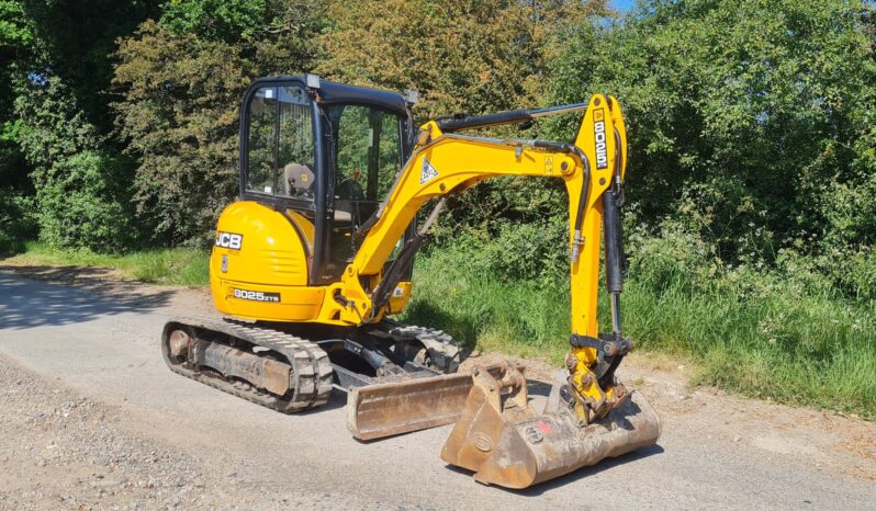 JCB 8025 cts Mini Digger full