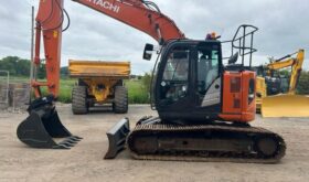 2021 HITACHI ZX135-6 WITH BLADE