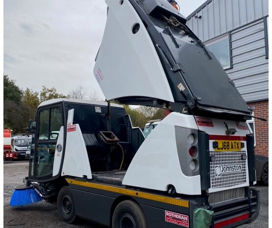 2018 JOHNSTON CX201 ROAD SWEEPER in Compact Sweepers full