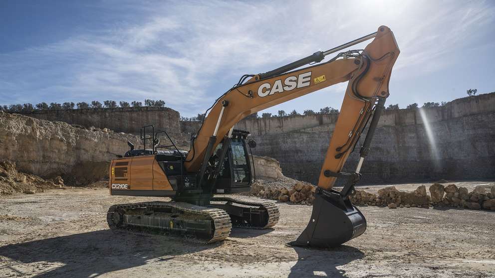CASE launches ‘Essential’ 20-tonne Tracked Excavator CX210E-S
