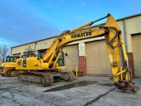 2018 Komatsu PC360LC-11 Excavator – Tracked for Sale in South Wales full