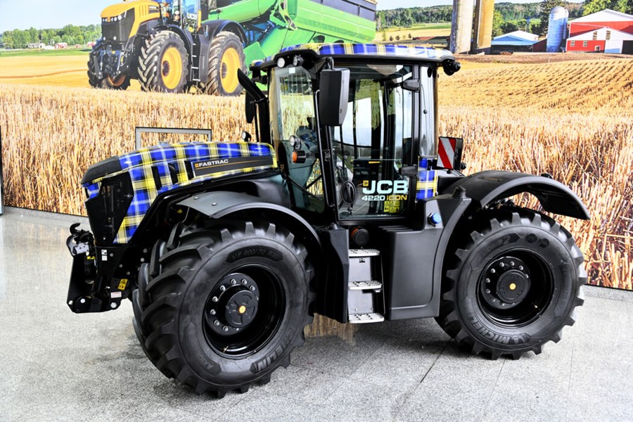 JCB Fastrac Doddie Weir Tartan