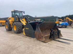 2017 JCB 435S Agri loading shovel and attachments