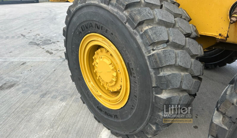 2018 CAT 725C2 full