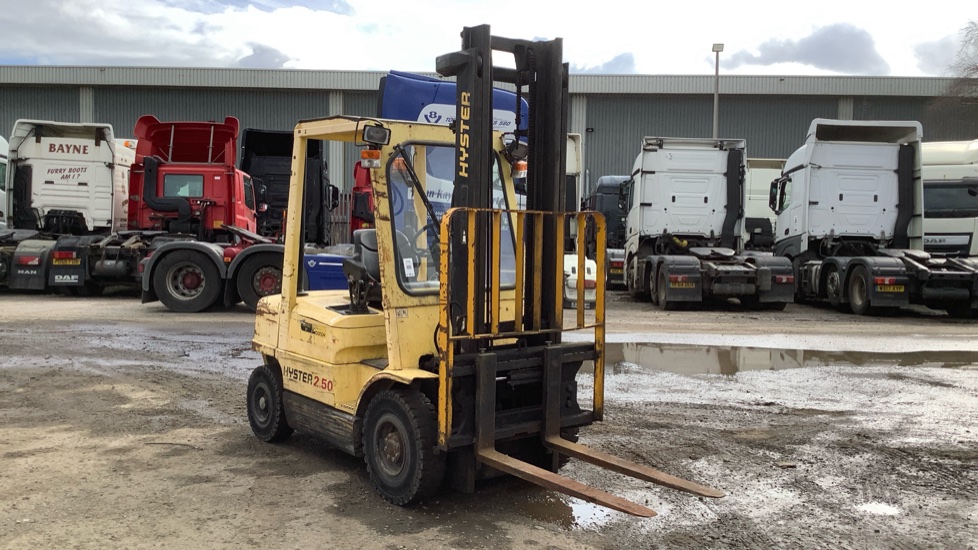 2001 HYSTER H2.50XM  For Auction on 2024-05-14 at 08:30 For Auction on 2024-05-14