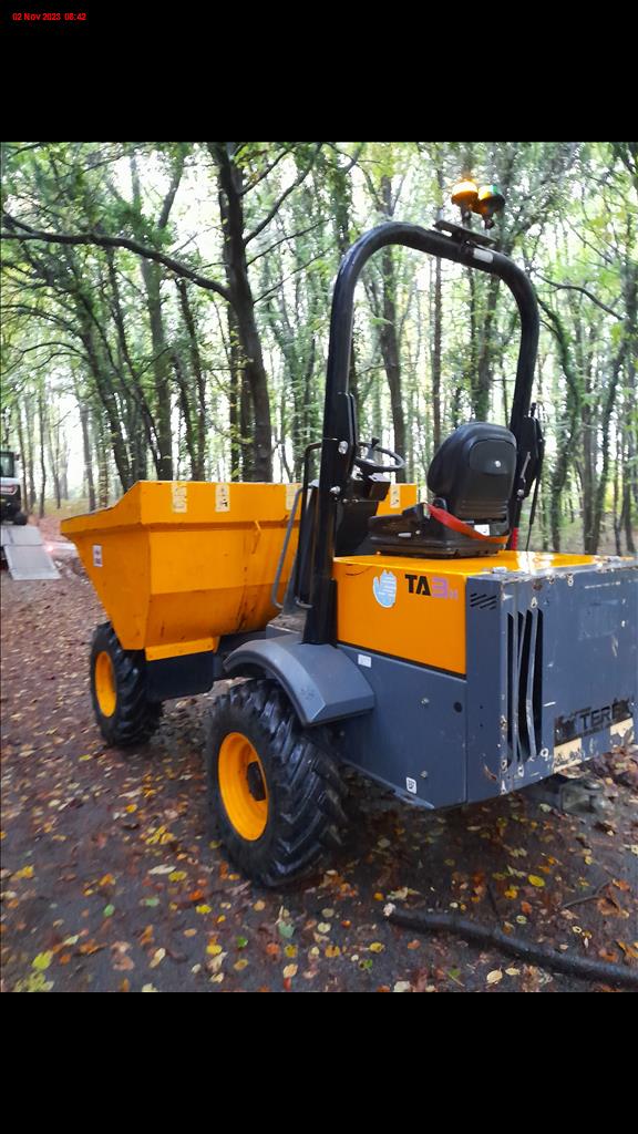 3T Straight Tip dumper Mecalac 2017 Hydrostatic- low hours.