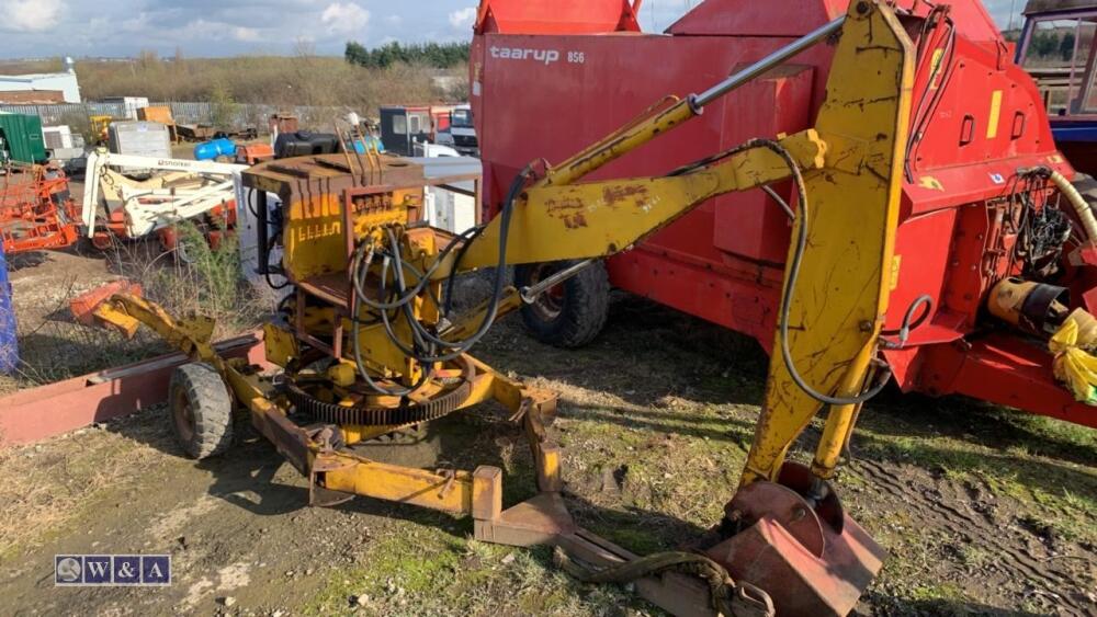 LISTER diesel trailed backhoe c/w jack For Auction on: 2024-01-06 For Auction on 2024-01-06