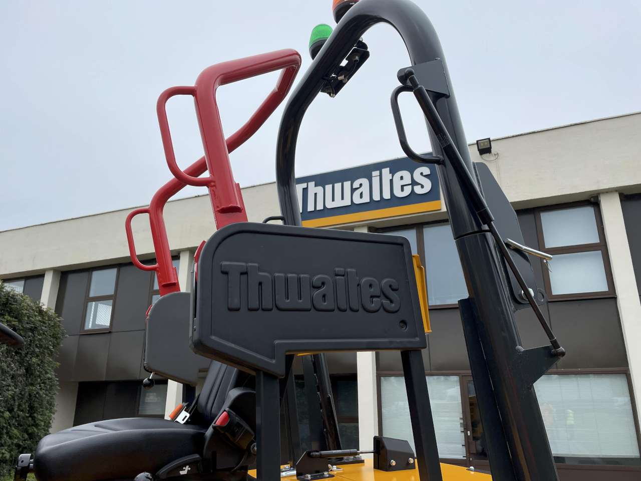 Thwaites ROPS+