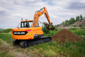 New 2025 Develon DX140LC-7 Tracked Excavators full