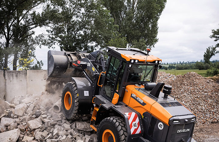 New 2025 Develon DL200-7 Wheeled Loaders full