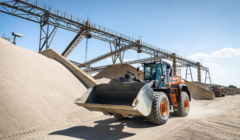 New 2025 Develon DL420CVT-7 Wheeled Loaders