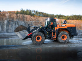 New 2025 Develon DL480-7 Wheeled Loaders