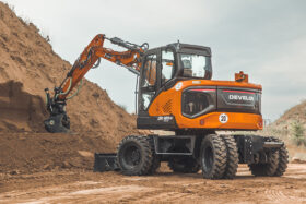 New 2025 Develon DX100W-7 Wheeled Excavators