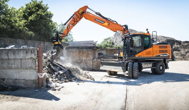 New 2025 Develon DX160W-7 Wheeled Excavators