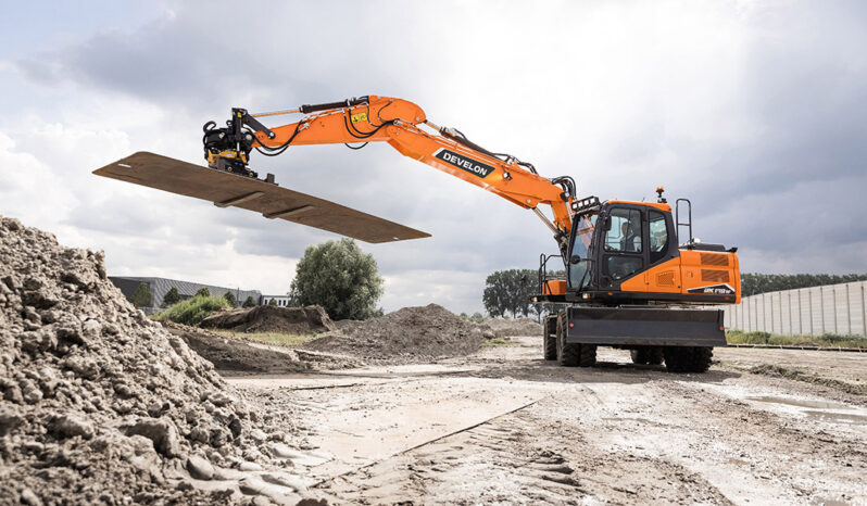 New 2025 Develon DX170W-7 Wheeled Excavators full