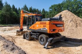 New 2025 Develon DX210W-7 Wheeled Excavators