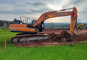 New 2025 Develon DX225LC-7 Tracked Excavators full