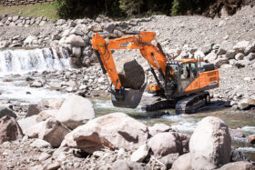 New 2025 Develon DX245NHD-7 Tracked Excavators