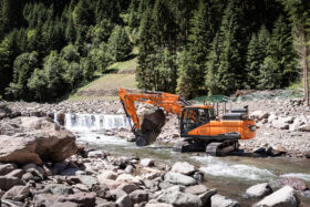 New 2025 Develon DX245NHD-7 Tracked Excavators full