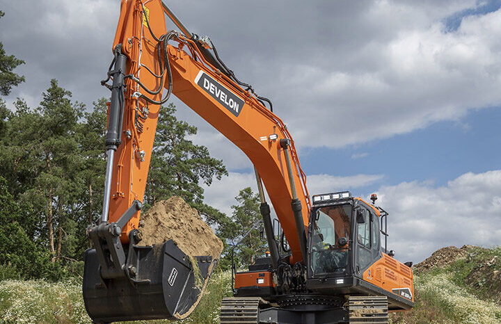 New 2025 Develon Tracked Excavators full