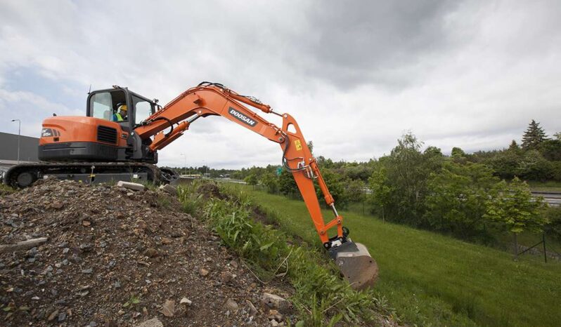 New 2025 Develon DX85R-3 Tracked Excavators full