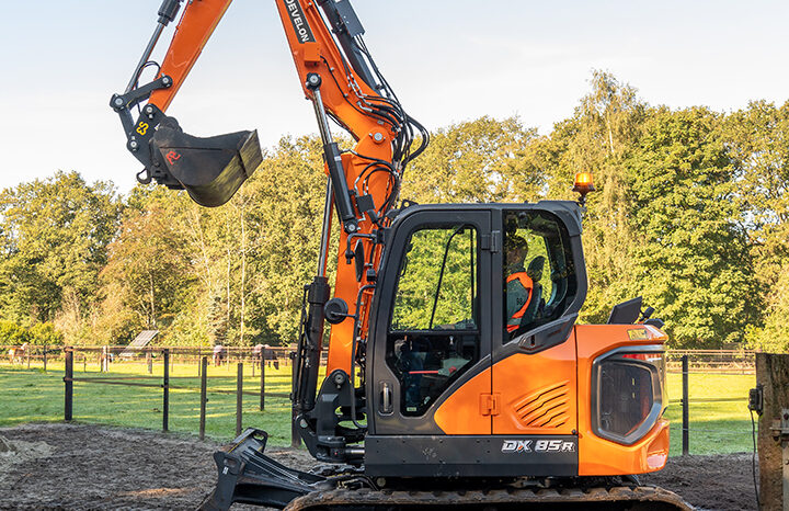 New 2025 Develon DX85R-7 Tracked Excavators full