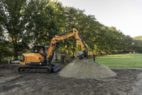 New 2025 Develon DX85R-7 Tracked Excavators full