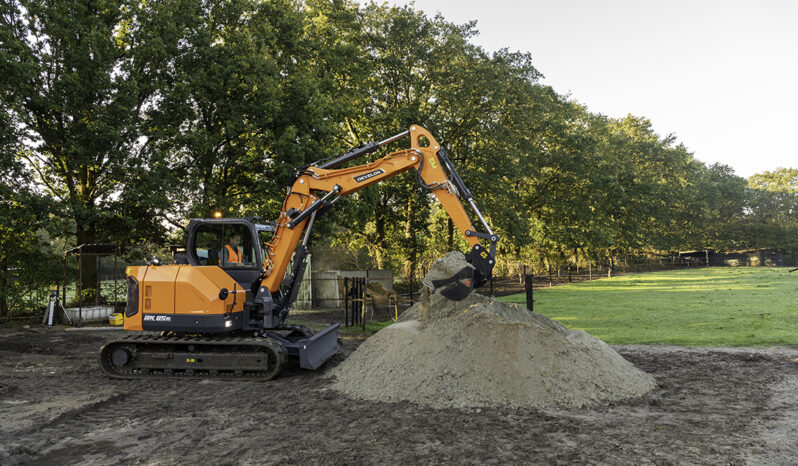 New 2025 Develon DX85R-7 Tracked Excavators full