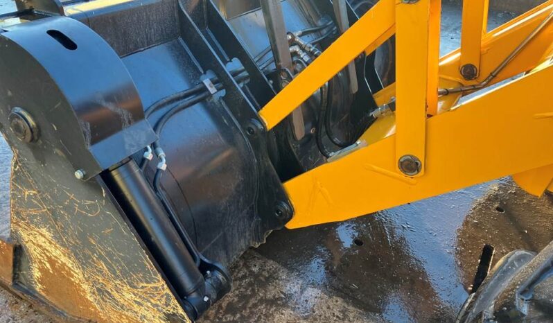 2022 JCB 3CX full