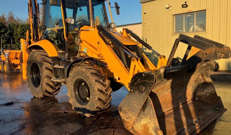 2022 JCB 3CX full