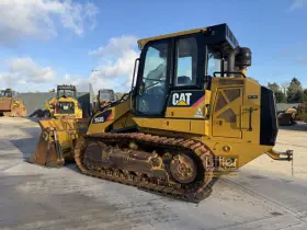 2014 CAT 953D